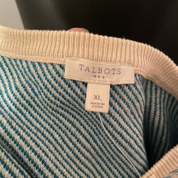 Thick sweater green, blue, cream plaid design - Picture 10 of 15